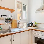 Beachside Bliss Charming 1-Bedroom, Barceloneta